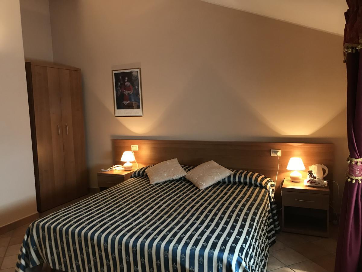 Locanda Ca' Rossa San Giovanni in Croce Luaran gambar