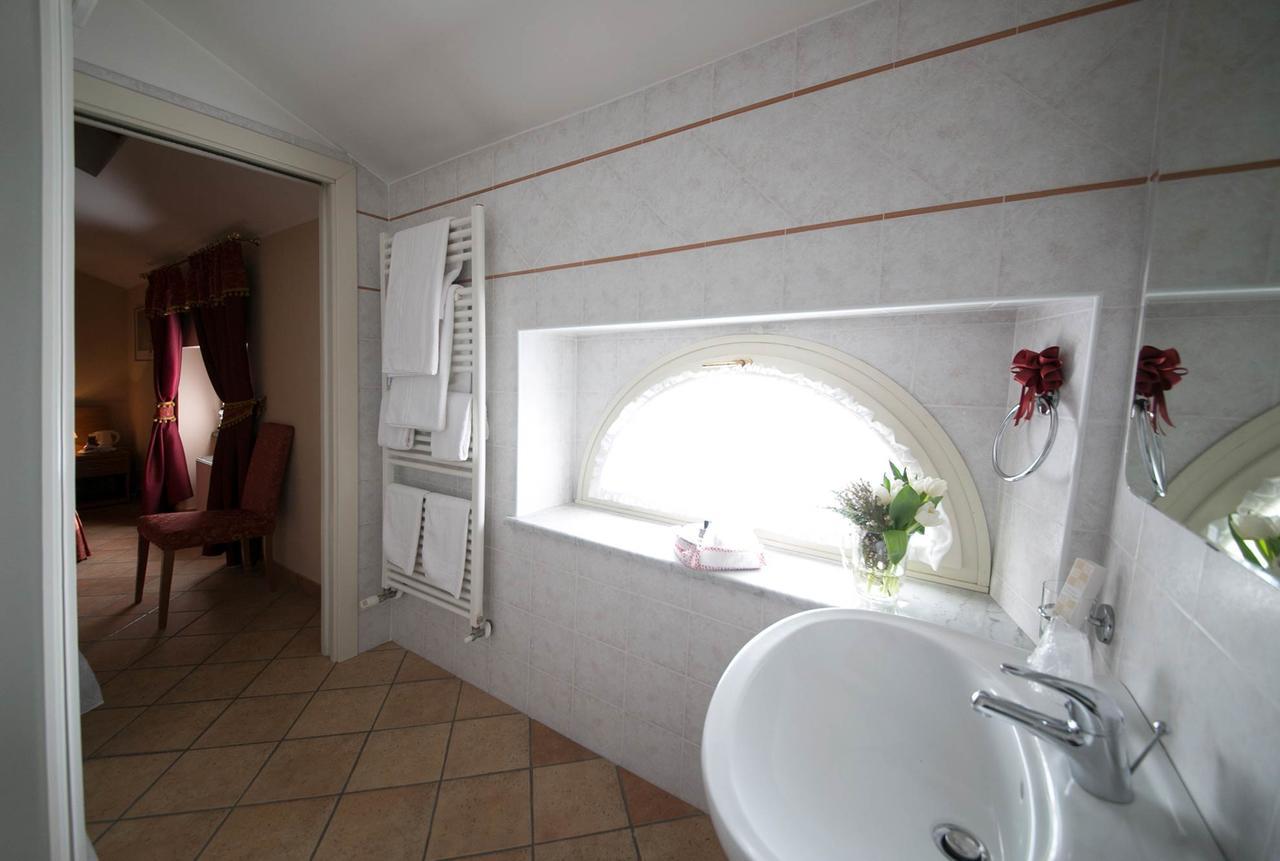 Locanda Ca' Rossa San Giovanni in Croce Luaran gambar